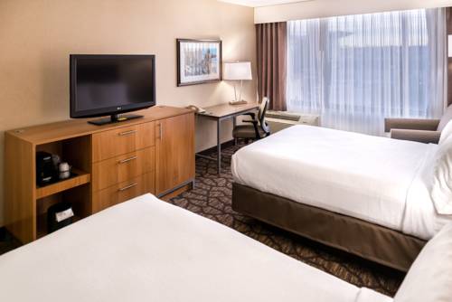 Imagen de la habitación del Hotel Holiday Inn & Suites Warren. Foto 9