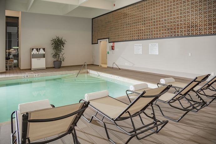 Imagen de la piscina del Hotel Holiday Inn and Suites Aguascalientes, An Ihg. Foto 18