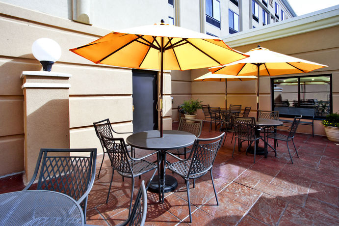 Imagen de los interiores del Hotel Holiday Inn and Suites Ann Arbor Univ Michigan Area, An Ihg. Foto 12