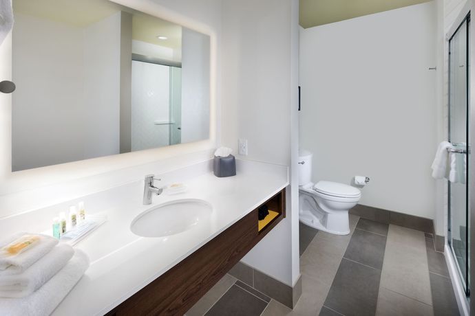 Imagen de la habitación del Hotel Holiday Inn and Suites Arden - Asheville Airport. Foto 4