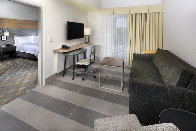 Imagen de la habitación del Hotel Holiday Inn and Suites Arden - Asheville Airport. Foto 6
