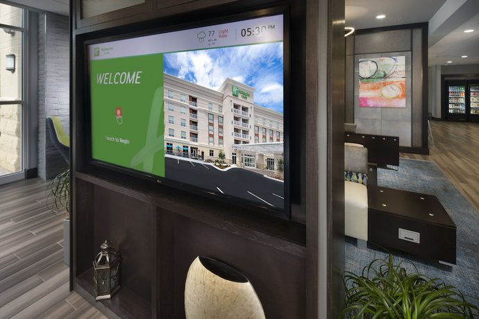 Imagen de los interiores del Hotel Holiday Inn and Suites Arden - Asheville Airport. Foto 18