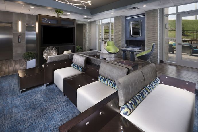 Imagen de los interiores del Hotel Holiday Inn and Suites Arden - Asheville Airport. Foto 20