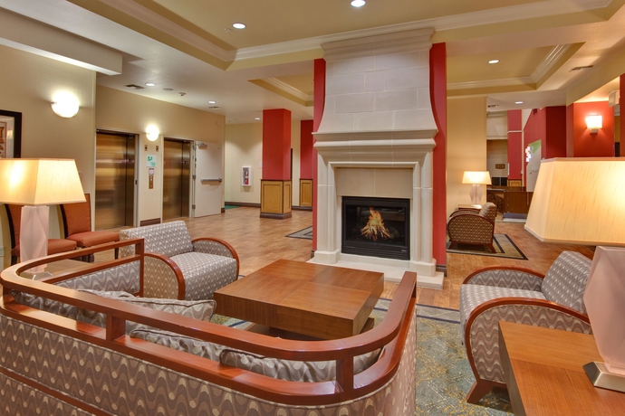 Imagen de los interiores del Hotel Holiday Inn and Suites Bakersfield. Foto 15