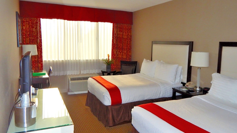 Imagen de la habitación del Hotel Holiday Inn and Suites Boston - Peabody, An Ihg. Foto 3