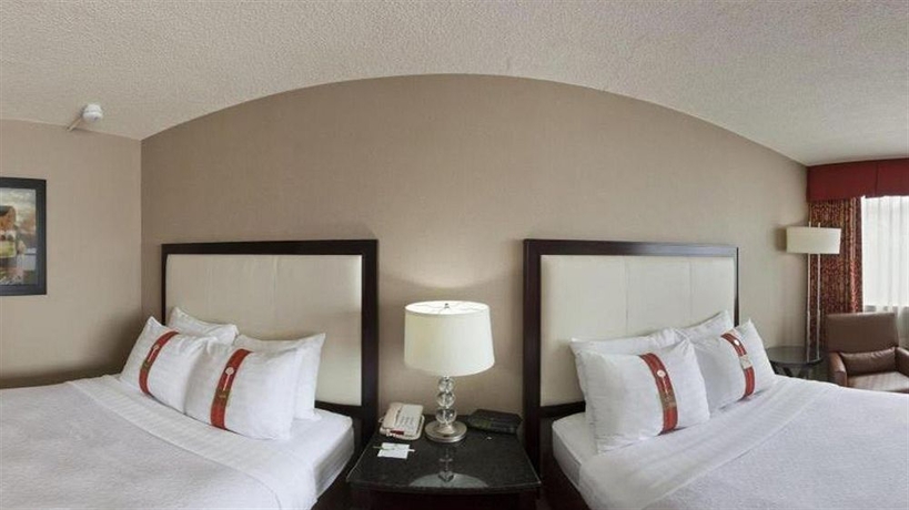 Imagen de la habitación del Hotel Holiday Inn and Suites Boston - Peabody, An Ihg. Foto 6