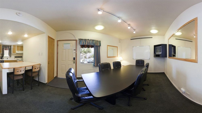 Imagen de la habitación del Hotel Holiday Inn and Suites Chihuahua, An Ihg. Foto 4