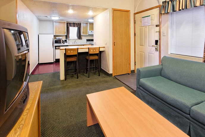 Imagen de los interiores del Hotel Holiday Inn and Suites Chihuahua Expo. Foto 14