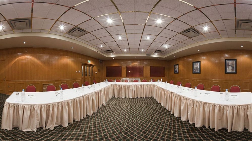 Imagen de los interiores del Hotel Holiday Inn and Suites Chihuahua Expo. Foto 16