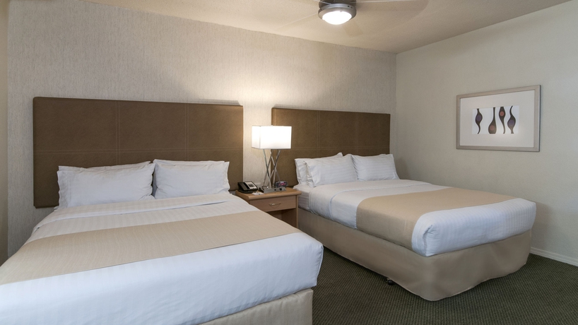 Imagen de la habitación del Hotel Holiday Inn and Suites Chihuahua Expo. Foto 9