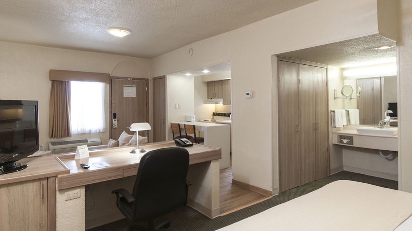 Imagen de la habitación del Hotel Holiday Inn and Suites Chihuahua Expo. Foto 12