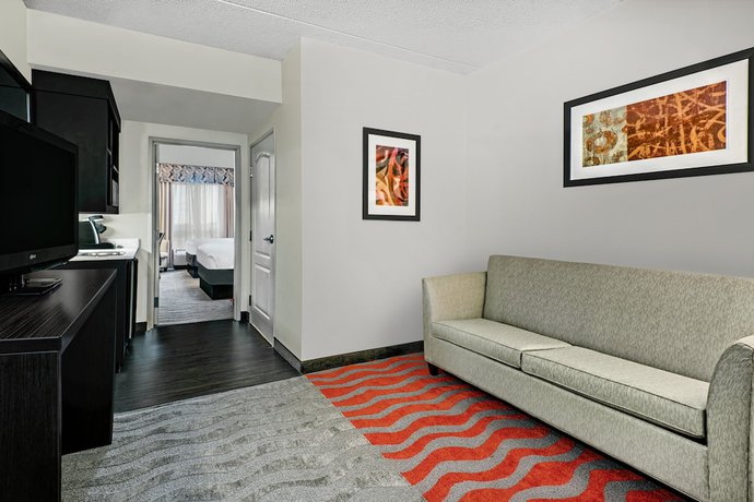 Imagen de la habitación del Hotel Holiday Inn and Suites College Station - Aggieland, an IHG. Foto 7