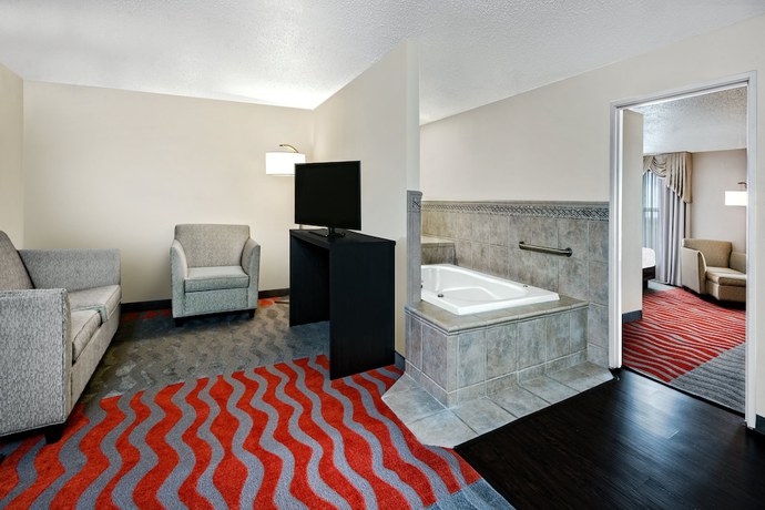 Imagen de la habitación del Hotel Holiday Inn and Suites College Station - Aggieland, an IHG. Foto 11