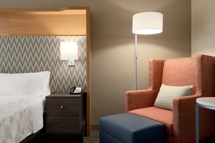 Imagen de la habitación del Hotel Holiday Inn and Suites Council Bluffs I-29, an IHG. Foto 5