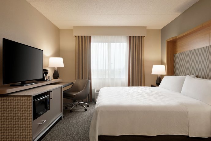 Imagen de la habitación del Hotel Holiday Inn and Suites Council Bluffs I-29, an IHG. Foto 9