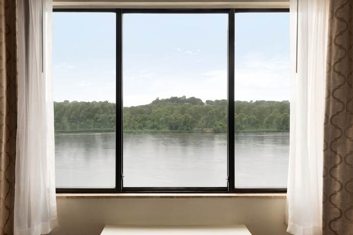 Imagen de la habitación del Hotel Holiday Inn and Suites Council Bluffs I-29, an IHG. Foto 16