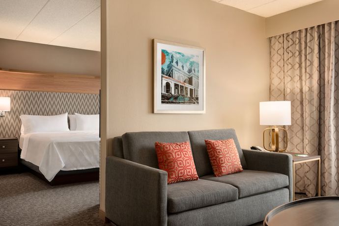 Imagen de la habitación del Hotel Holiday Inn and Suites Council Bluffs I-29, an IHG. Foto 20