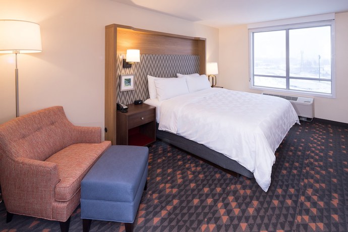 Imagen de la habitación del Hotel Holiday Inn and Suites Detroit - Troy, an IHG. Foto 18