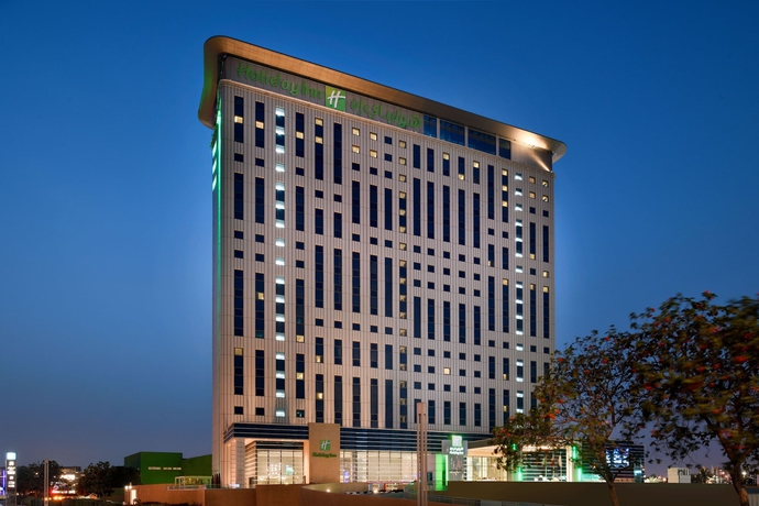 Imagen general del Hotel Holiday Inn and Suites Dubai Festival City, An Ihg. Foto 1