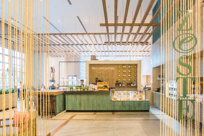 Imagen del bar/restaurante del Hotel Holiday Inn and Suites Dubai Festival City, An Ihg. Foto 15