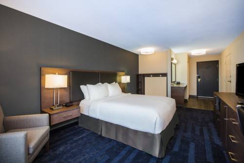 Imagen de la habitación del Hotel Holiday Inn and Suites Grande Prairie Conference Center, An Ihg. Foto 6