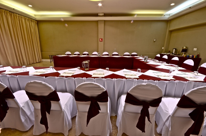 Imagen de los interiores del Hotel Holiday Inn and Suites Guadalajara-centro Historico, An Ihg. Foto 14