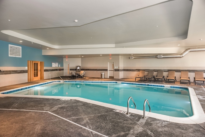 Imagen de la piscina del Hotel Holiday Inn and Suites - Joliet Southwest, An Ihg. Foto 19
