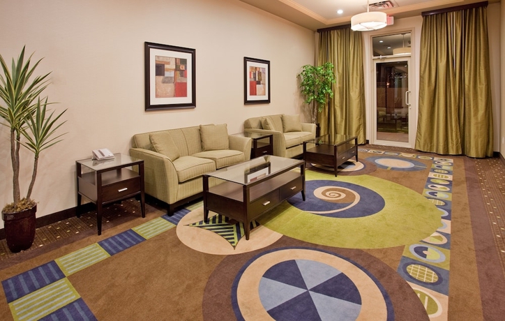 Imagen de los interiores del Hotel Holiday Inn and Suites Kamloops, An Ihg. Foto 18