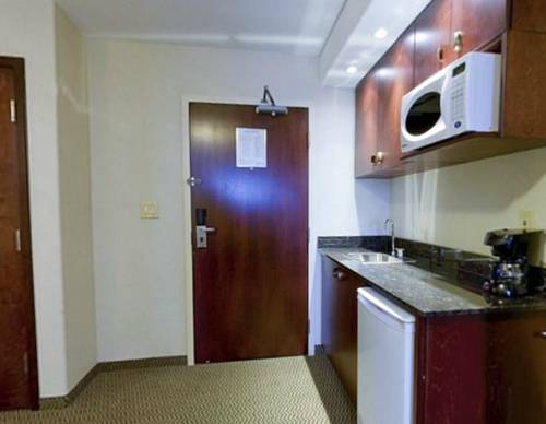 Imagen de la habitación del Hotel Holiday Inn and Suites Lloydminster, An Ihg. Foto 8