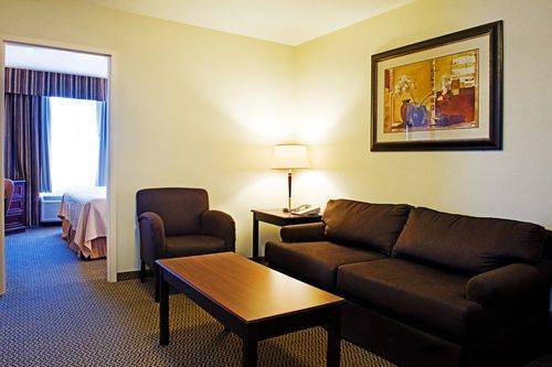 Imagen de la habitación del Hotel Holiday Inn and Suites Lloydminster, An Ihg. Foto 10