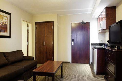 Imagen de la habitación del Hotel Holiday Inn and Suites Lloydminster, An Ihg. Foto 14