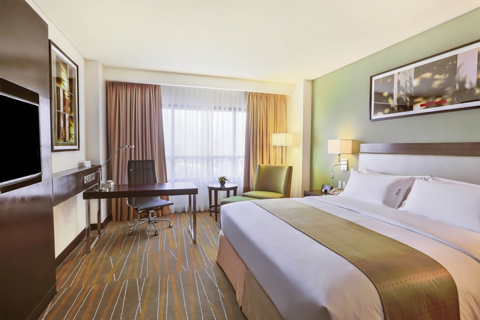 Imagen de la habitación del Hotel Holiday Inn and Suites Makati, An Ihg. Foto 5