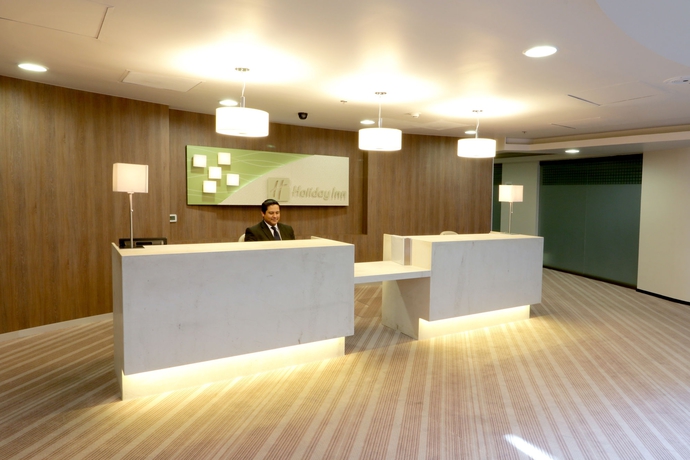 Imagen de los interiores del Hotel Holiday Inn and Suites Medica Sur, An Ihg. Foto 9