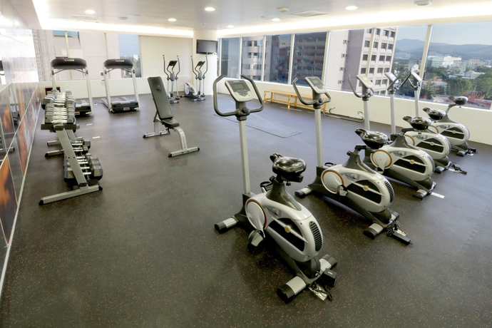 Imagen de los interiores del Hotel Holiday Inn and Suites Medica Sur, An Ihg. Foto 12