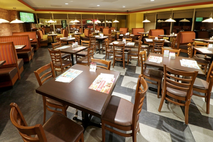 Imagen del bar/restaurante del Hotel Holiday Inn and Suites Medica Sur, An Ihg. Foto 5