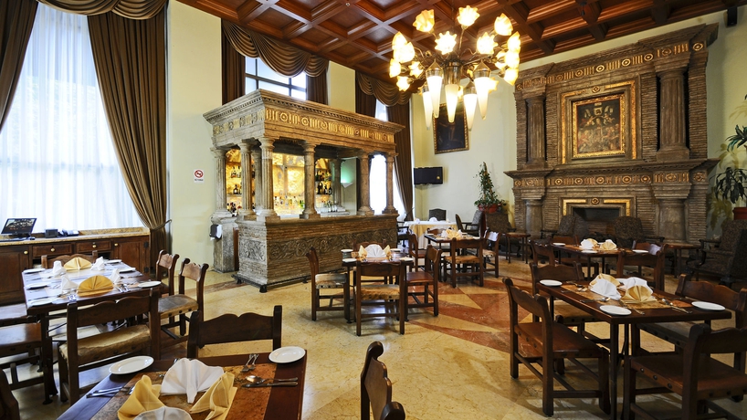 Imagen del bar/restaurante del Hotel Holiday Inn and Suites Mexico Zona Reforma, An Ihg. Foto 2