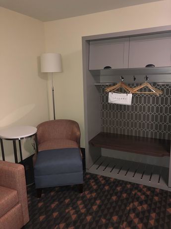 Imagen de la habitación del Hotel Holiday Inn and Suites Mount Pleasant, an IHG. Foto 7