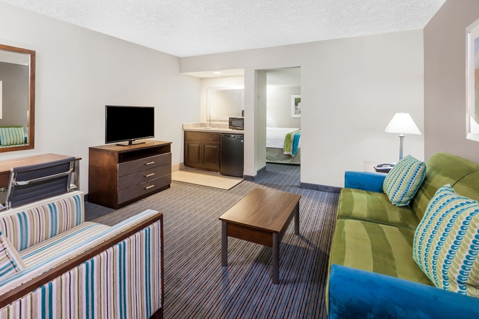 Imagen general del Hotel Holiday Inn and Suites Oklahoma City North, An Ihg. Foto 1
