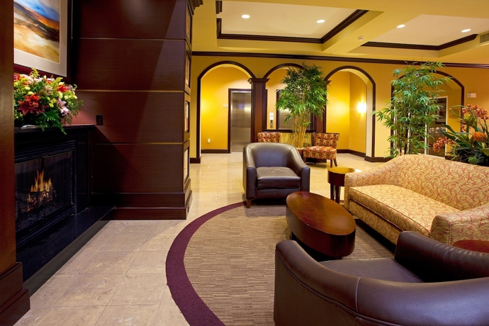 Imagen de los interiores del Hotel Holiday Inn and Suites Orange Park, An Ihg. Foto 17