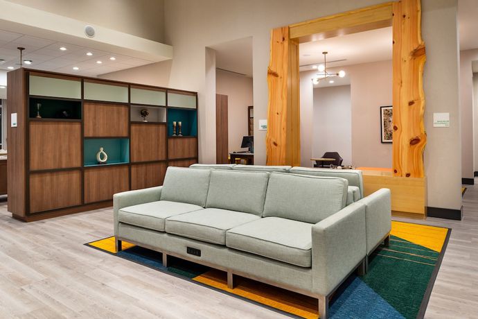 Imagen de los interiores del Hotel Holiday Inn and Suites Orlando I-Drive Theme Parks by IHG. Foto 20