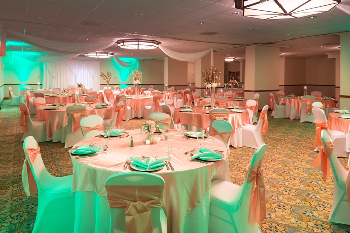 Imagen de los interiores del Hotel Holiday Inn and Suites Orlando Sw - Celebration Area, An Ihg. Foto 13
