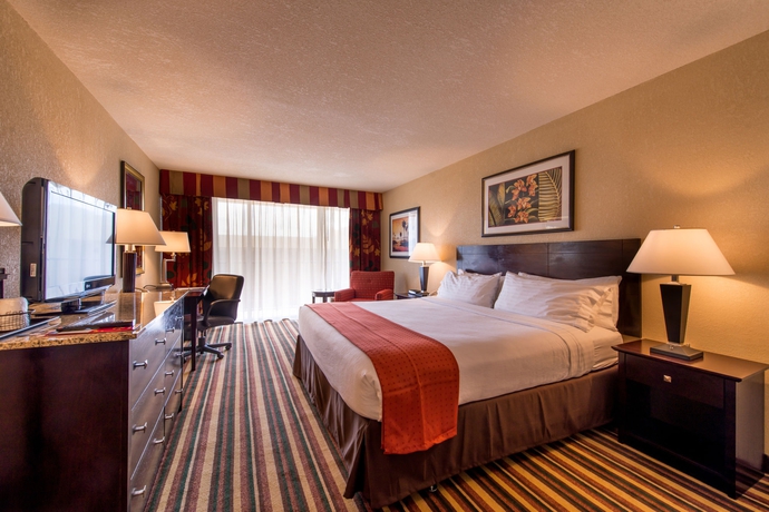 Imagen de la habitación del Hotel Holiday Inn and Suites Orlando Sw - Celebration Area, An Ihg. Foto 4