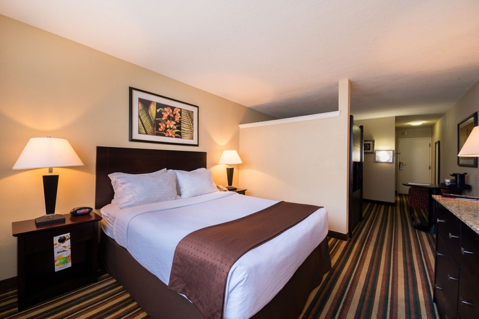Imagen de la habitación del Hotel Holiday Inn and Suites Orlando Sw - Celebration Area, An Ihg. Foto 5