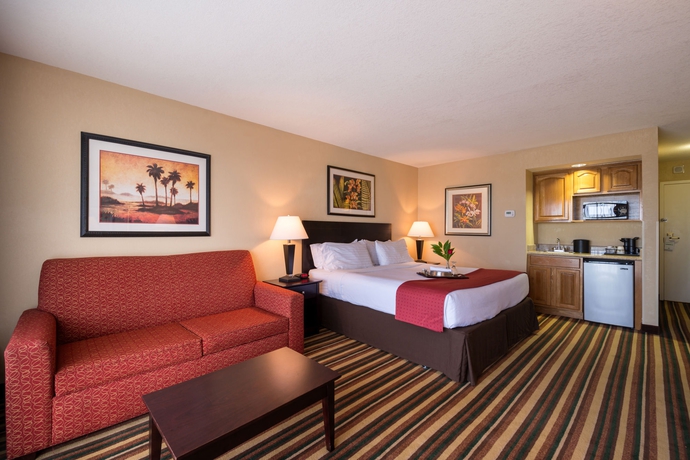 Imagen de la habitación del Hotel Holiday Inn and Suites Orlando Sw - Celebration Area, An Ihg. Foto 7