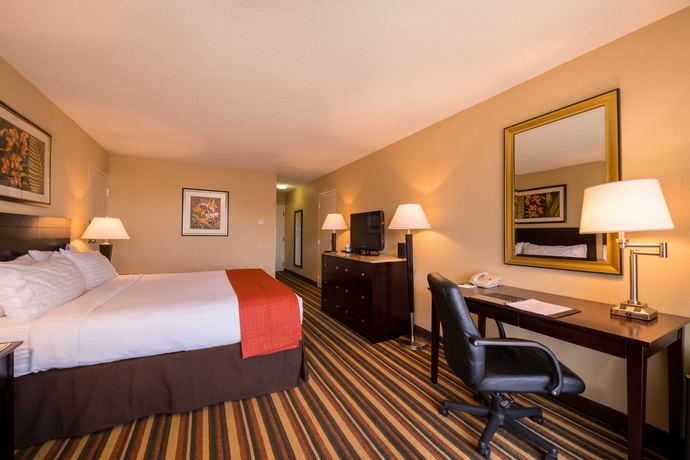 Imagen de la habitación del Hotel Holiday Inn and Suites Orlando Sw - Celebration Area, An Ihg. Foto 8