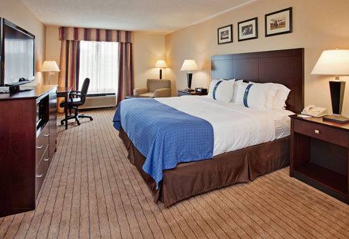 Imagen de la habitación del Hotel Holiday Inn and Suites Overland Park - Convention Center, An Ihg. Foto 7