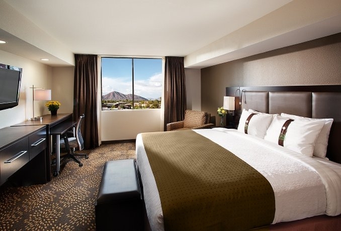 Imagen general del Hotel Holiday Inn and Suites Phoenix Airport North, An Ihg. Foto 1