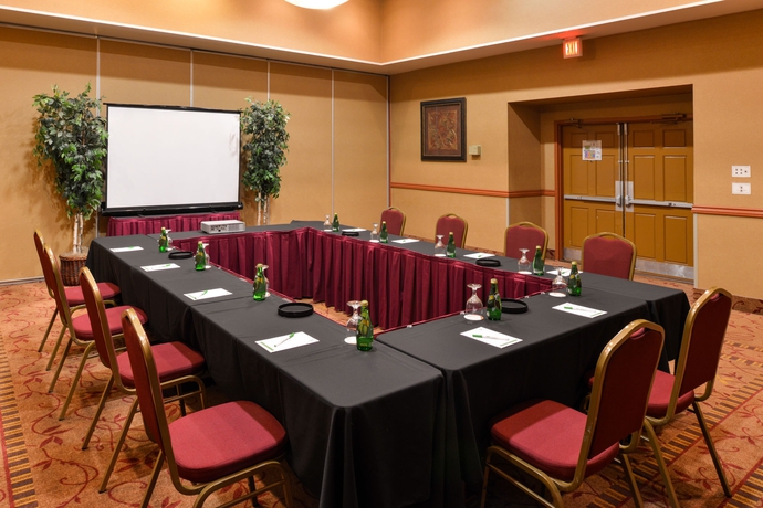 Imagen de los interiores del Hotel Holiday Inn and Suites Phoenix-mesa/chandler, An Ihg. Foto 12