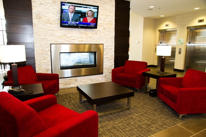 Imagen de los interiores del Hotel Holiday Inn and Suites Red Deer South, An Ihg. Foto 19