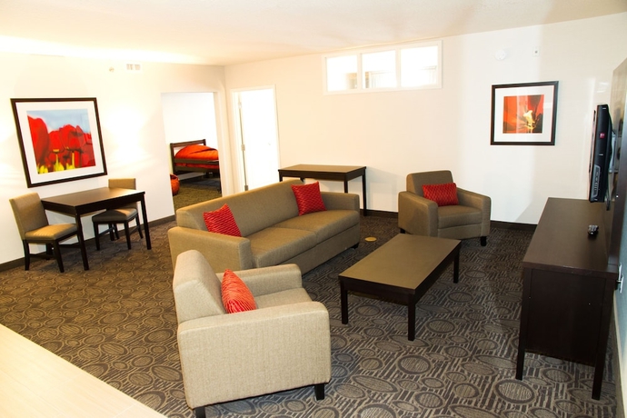 Imagen de la habitación del Hotel Holiday Inn and Suites Red Deer South, An Ihg. Foto 3